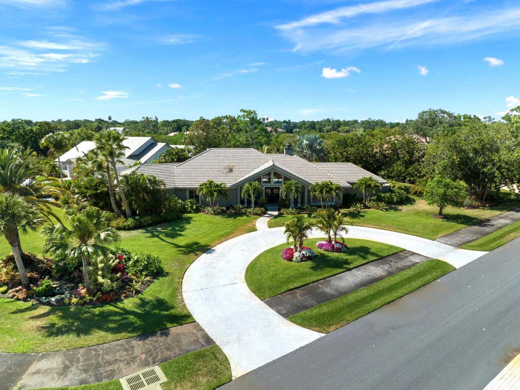 Photo of 4510 SW Thistle Terrace, Palm City, FL 34990 (MLS # R10982954)