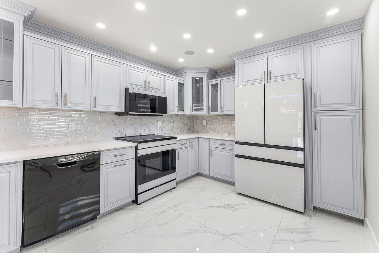 RIVERMILL - Residential Lease