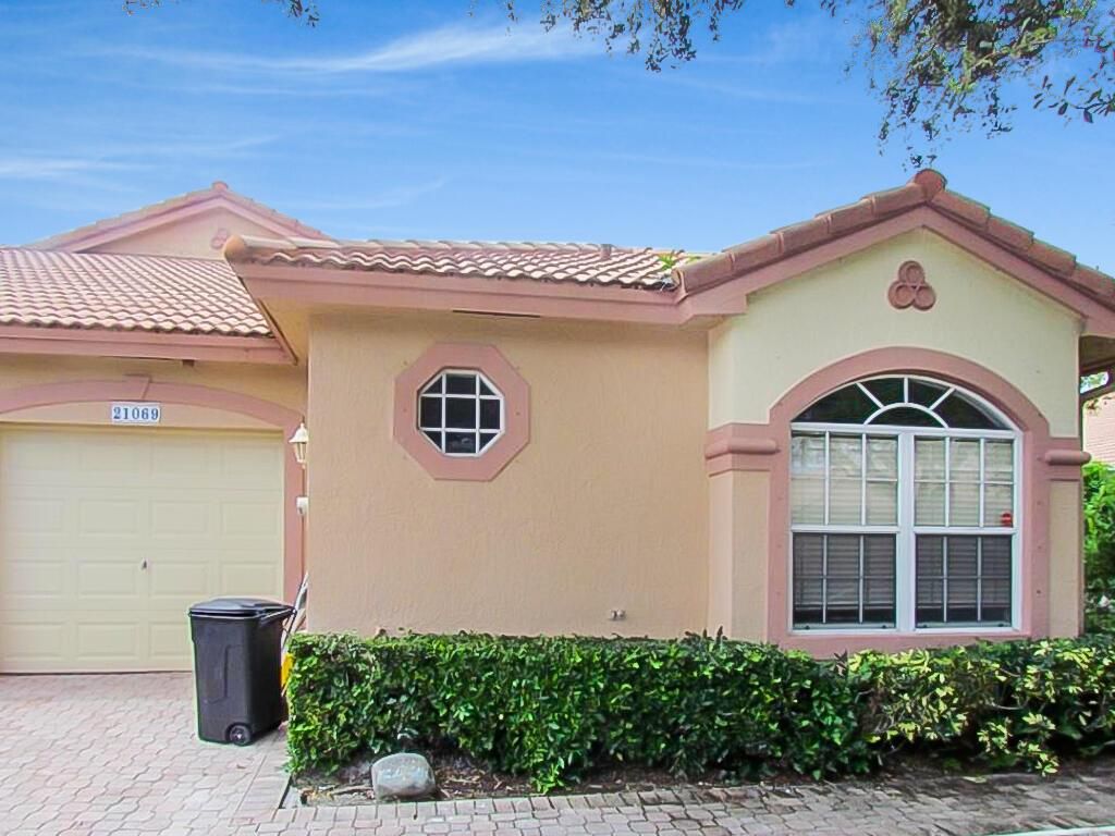 Photo of 21069 Via Solano, Boca Raton, FL 33433 (MLS # R11071326)