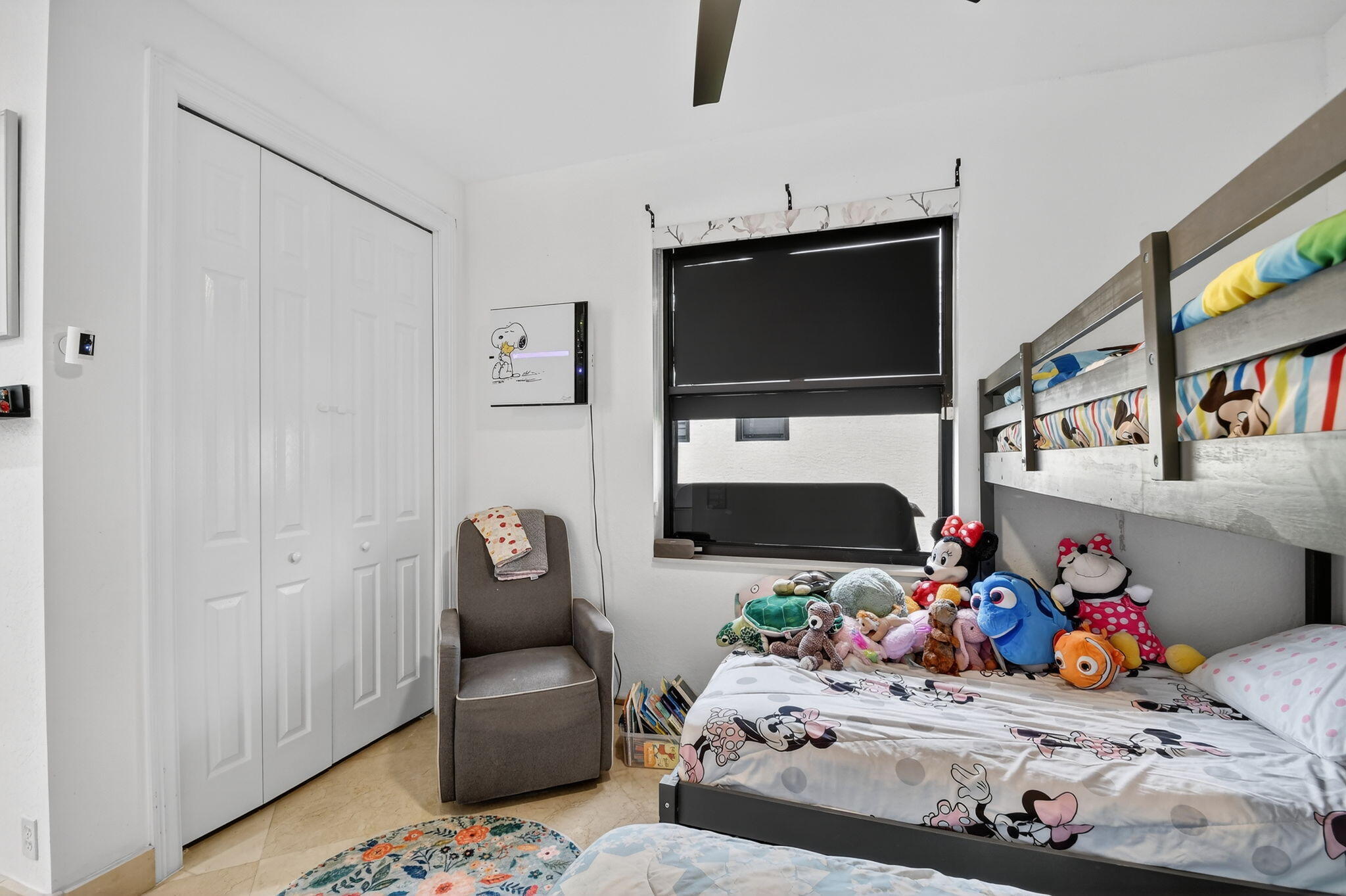 VERSAILLES - Residential Lease