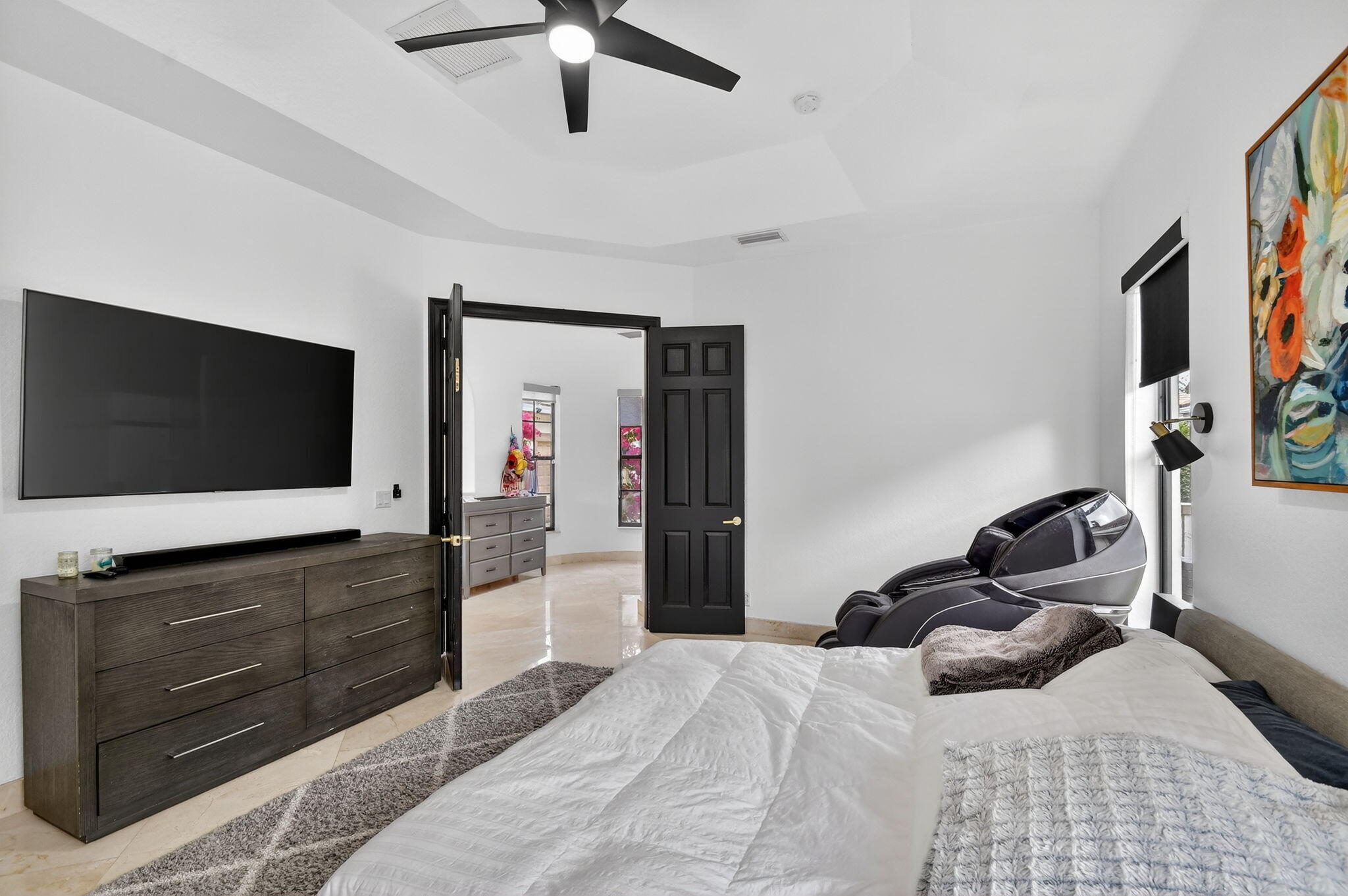 VERSAILLES - Residential Lease