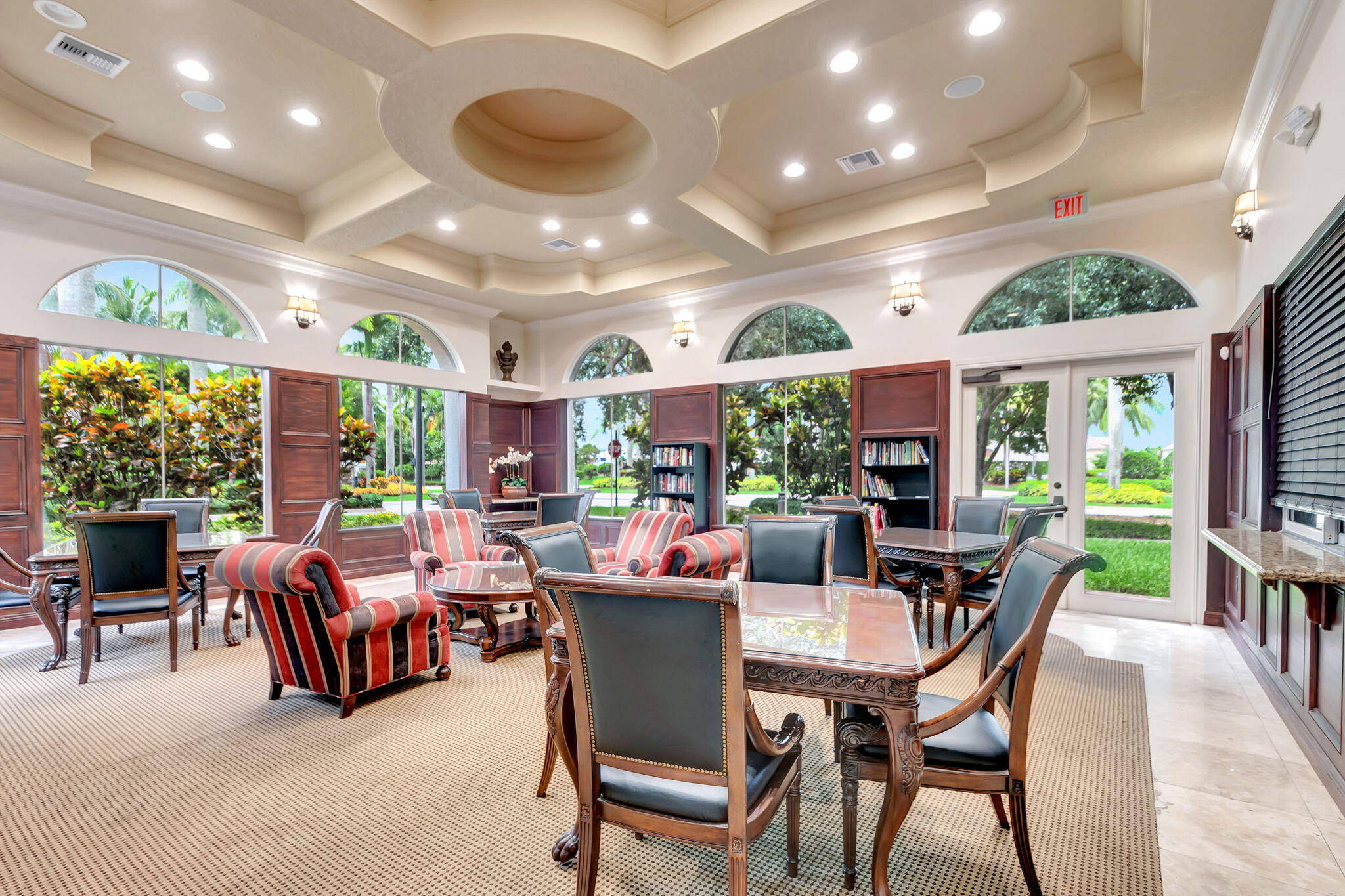 VERSAILLES - Residential Lease