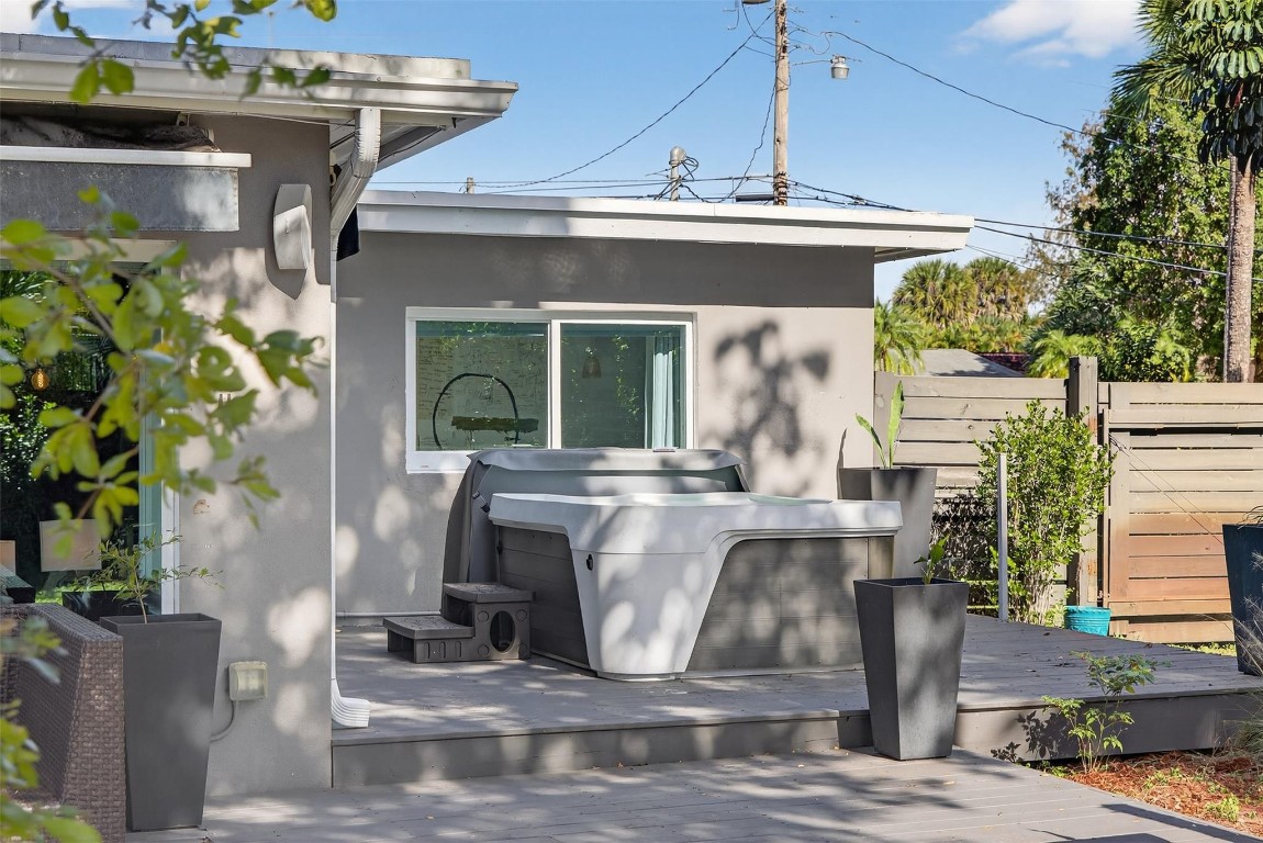 Lloyd Estates 25-47 B - Residential