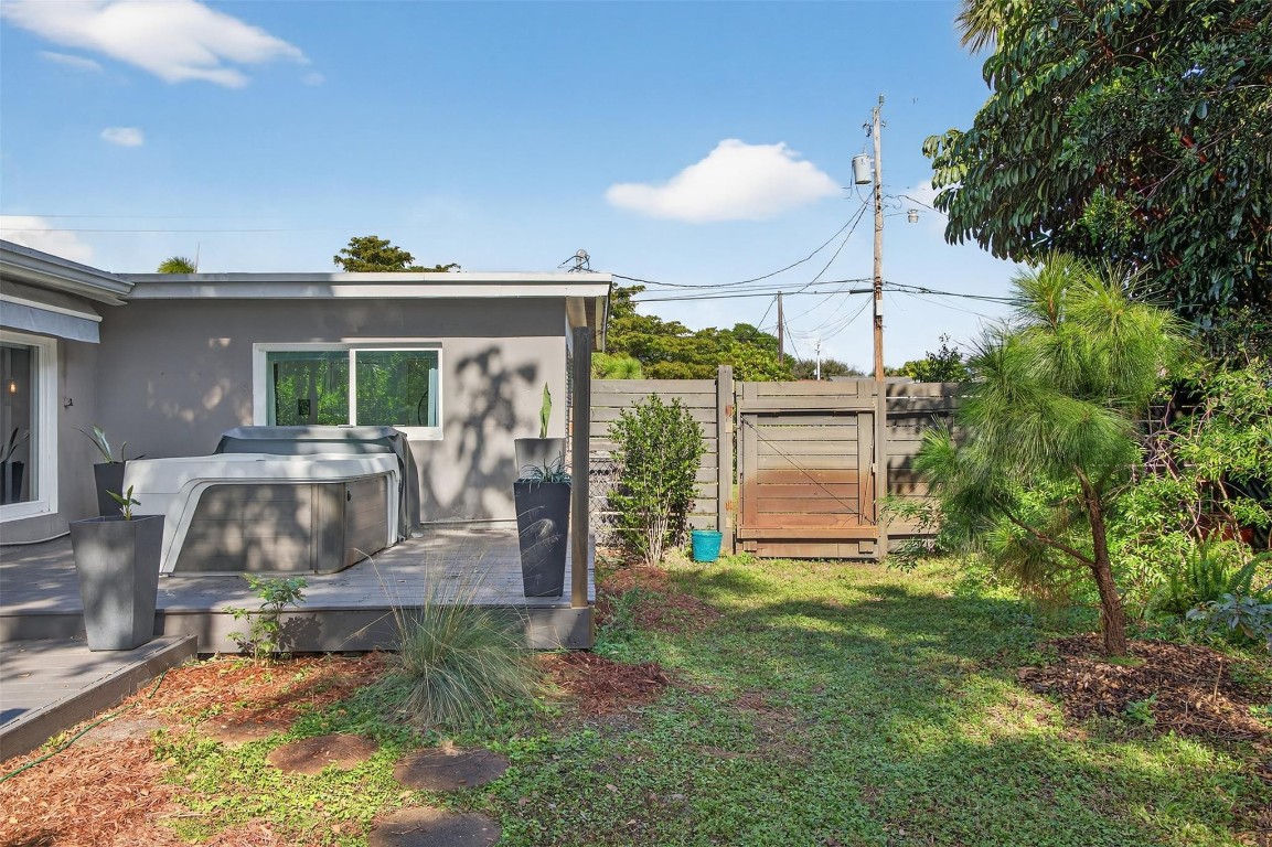 Lloyd Estates 25-47 B - Residential