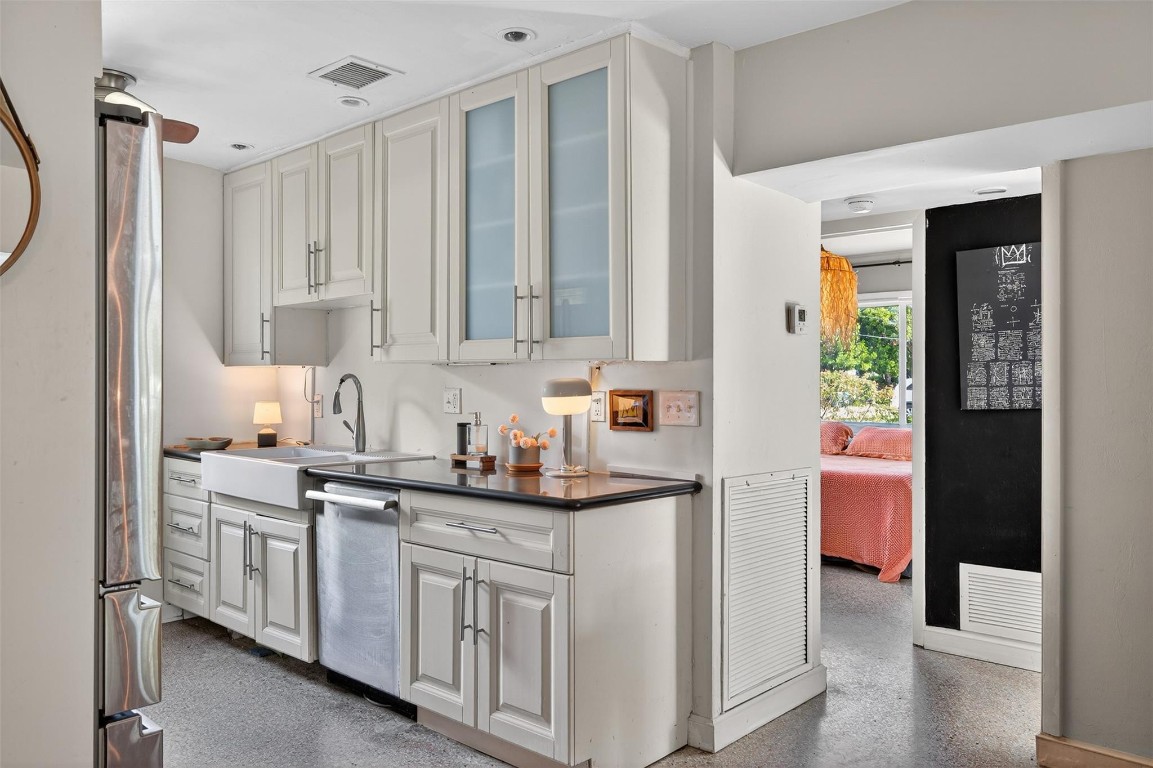 Lloyd Estates 25-47 B - Residential