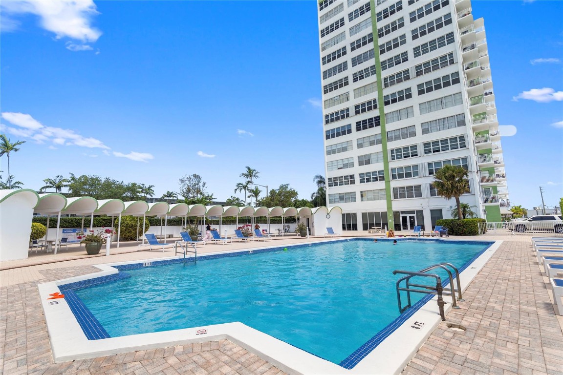 Bayview Towers - Residential