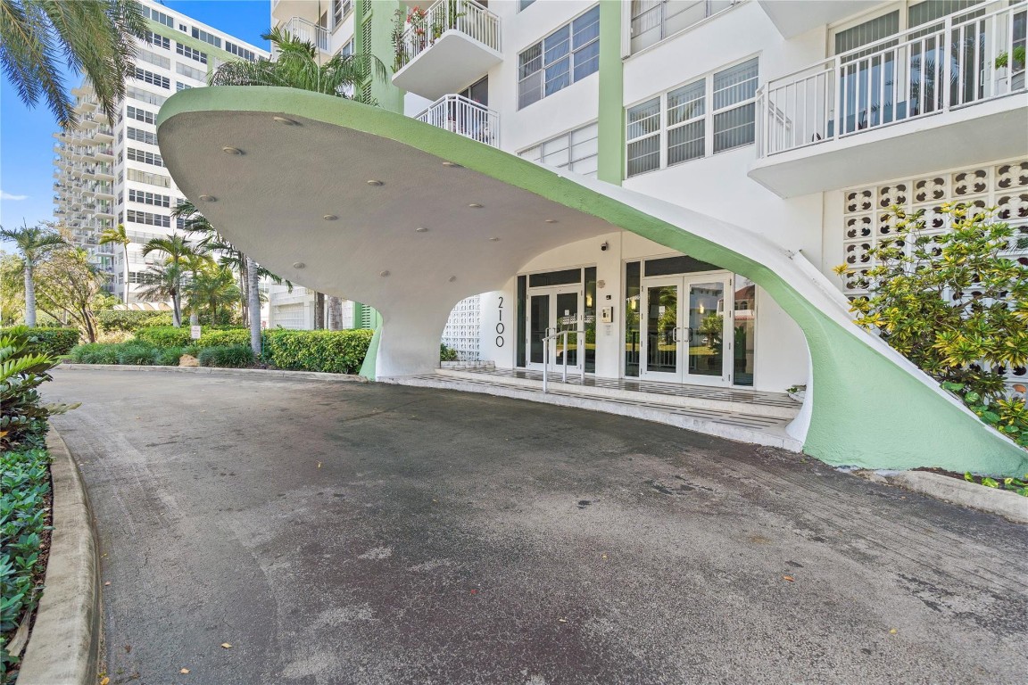 Bayview Towers - Residential