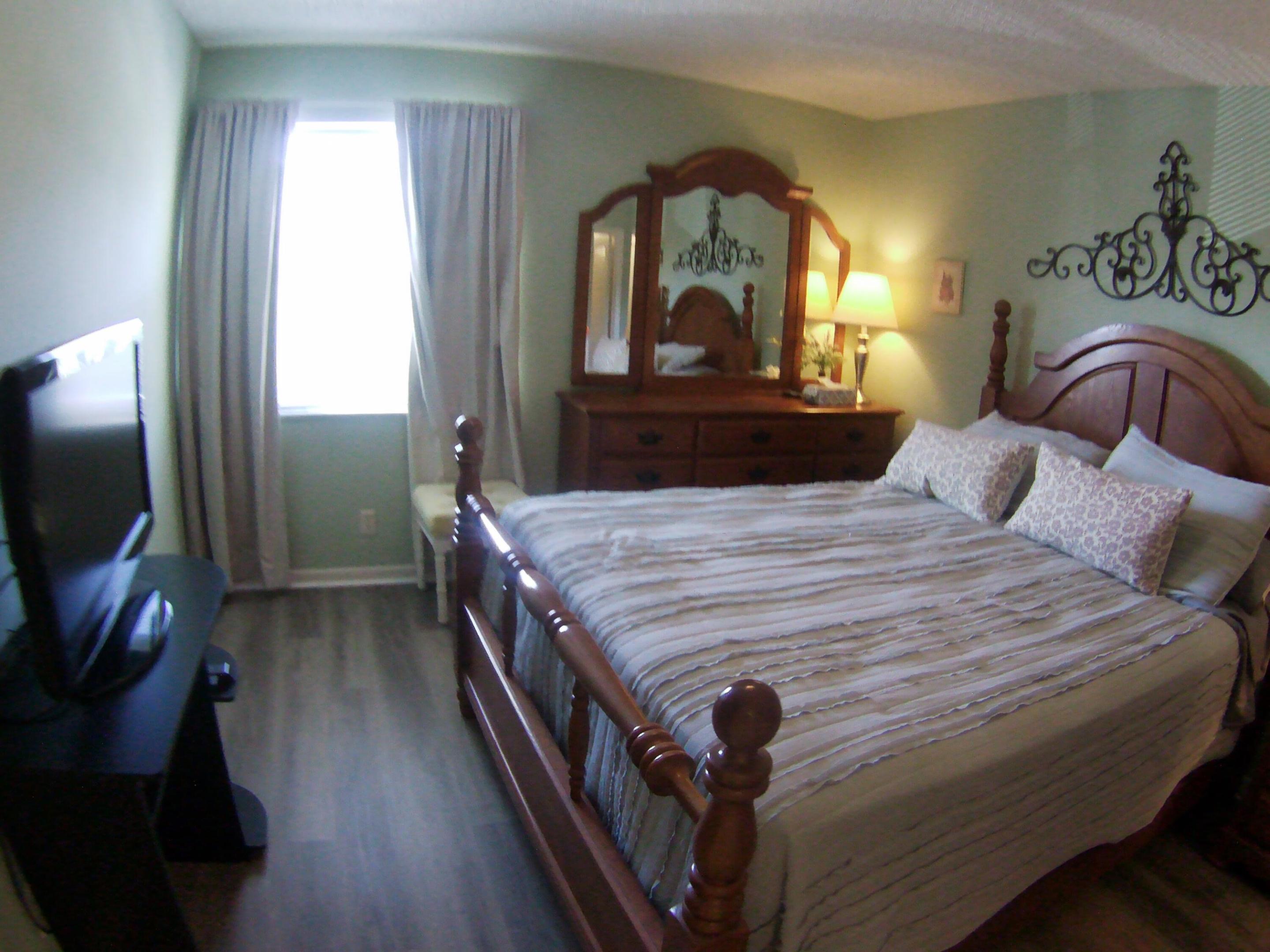 KINGS POINT CAPRI CONDOS - Residential Lease