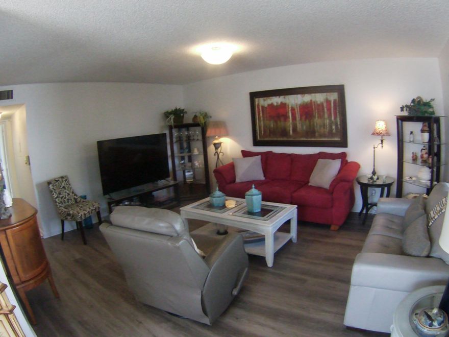 55+ Senior Community. Seasonal Rental, Two-bedrooms condo. 2 full bathrooms. Enclosed patio with washer and dryer. Impact windows. Located 6 miles from the beach and the historic district of Delray Beach. The public library and Delray Market Place are within 2.5 miles of Kings Point. The community has multi-million dollar clubhouses. It also has entertainment, parties, bus service, golf courses, pickleball, tennis, outdoor pools and so much more!