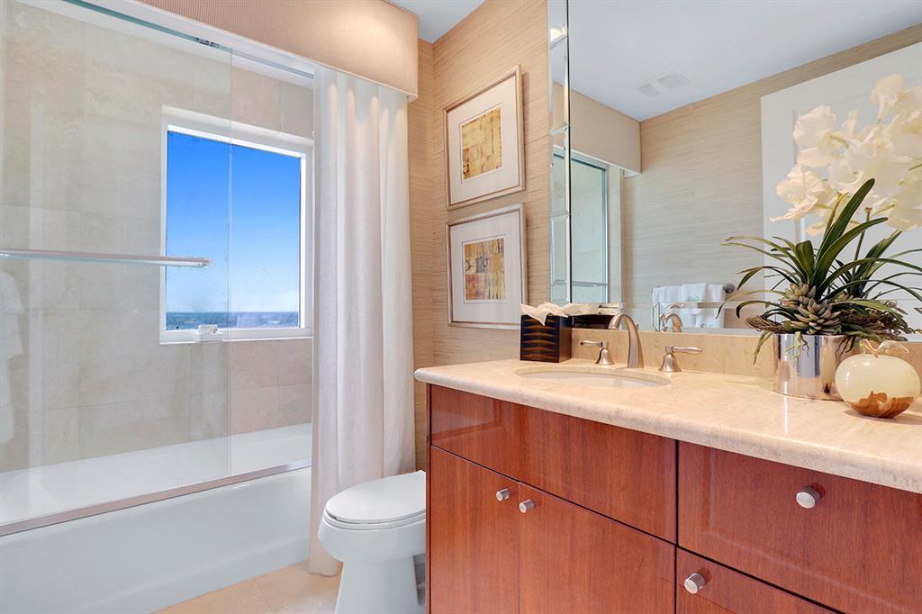 Ritz Carlton Residences - Residential