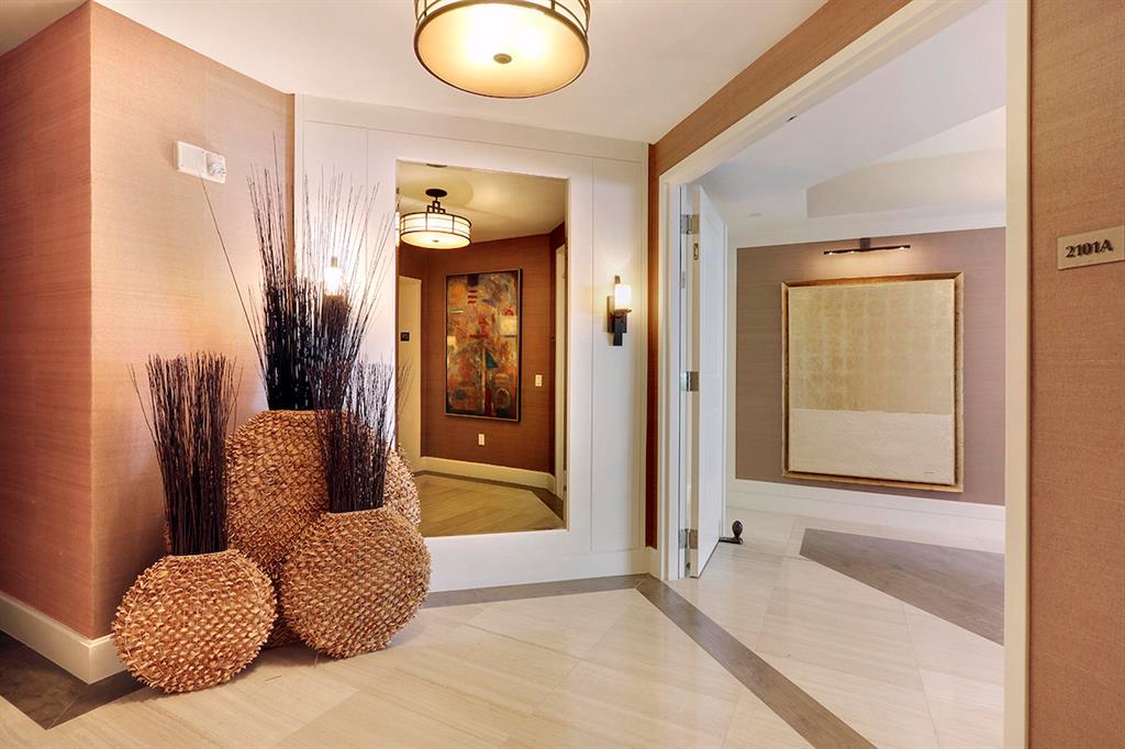 Ritz Carlton Residences - Residential