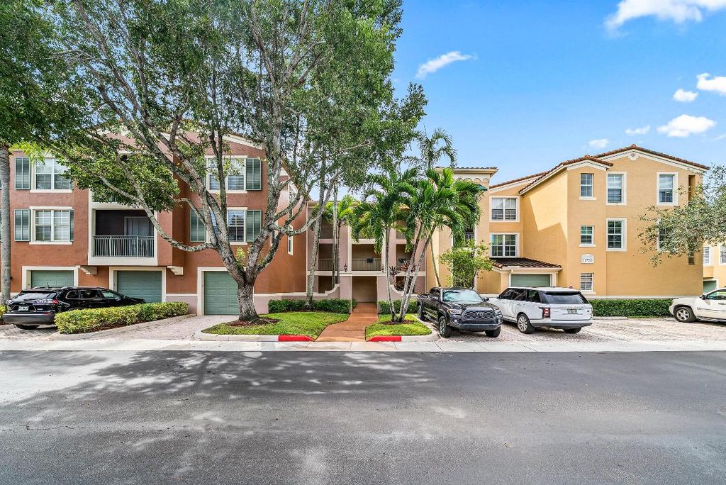 Photo of 11720 St Andrews Place #308, Wellington, FL 33414 (MLS # R11122484)