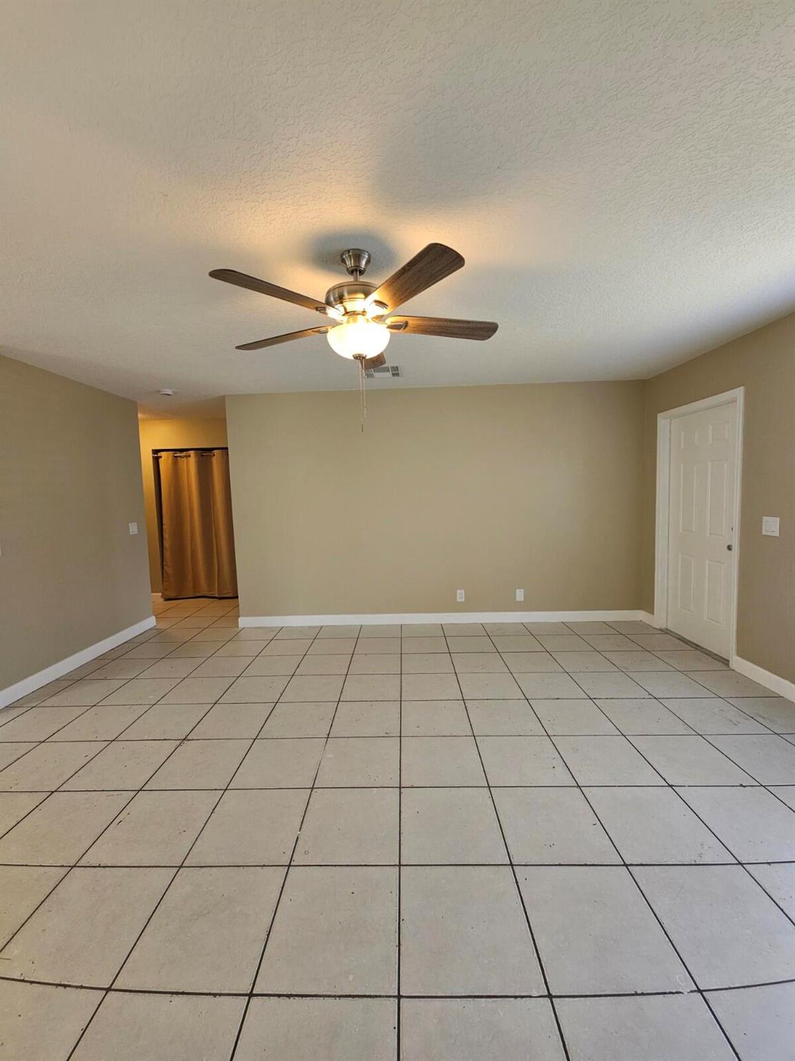 4876 Orleans Court A