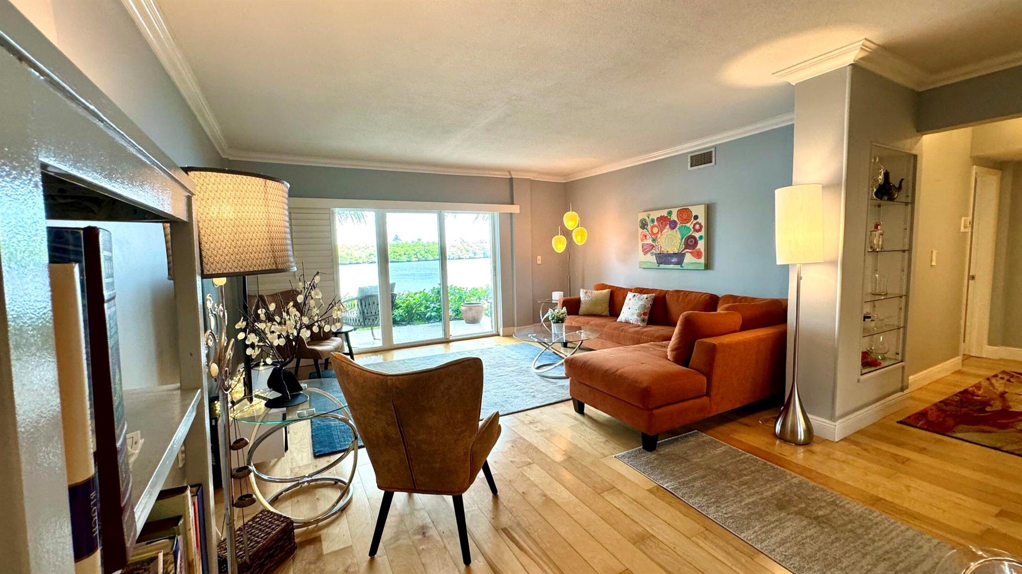 OCEAN PARK MANOR COND - Residential Lease