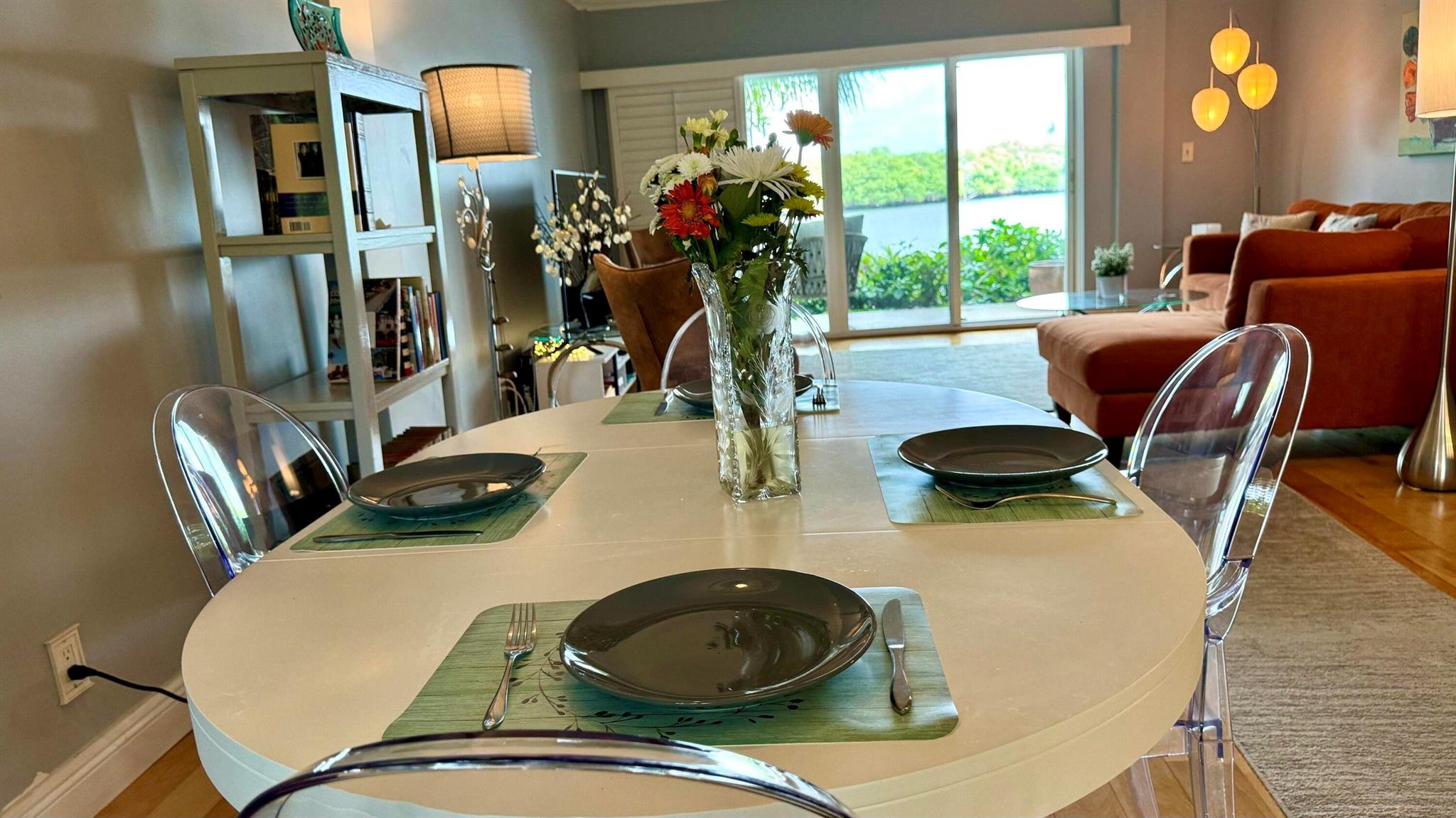 OCEAN PARK MANOR COND - Residential Lease