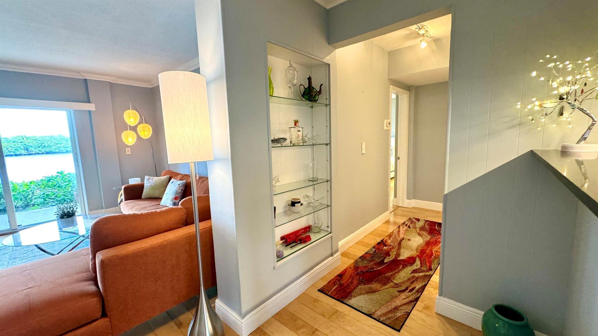 OCEAN PARK MANOR COND - Residential Lease