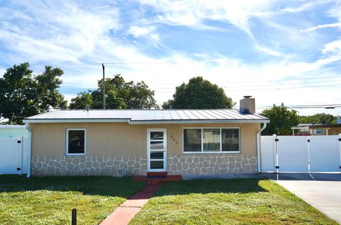 552 Beech Road West Palm Beach FL 33409