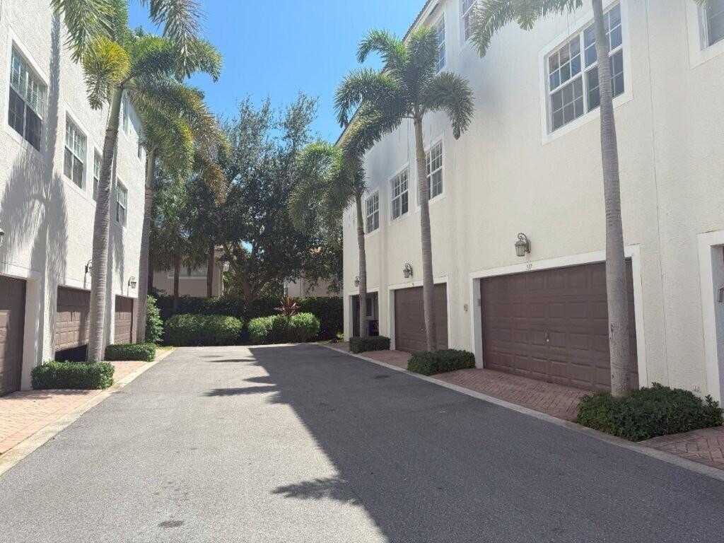 OCEAN CAY - Residential