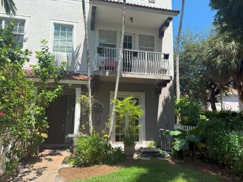 115 Ocean Cay Way 16 Hypoluxo FL 33462