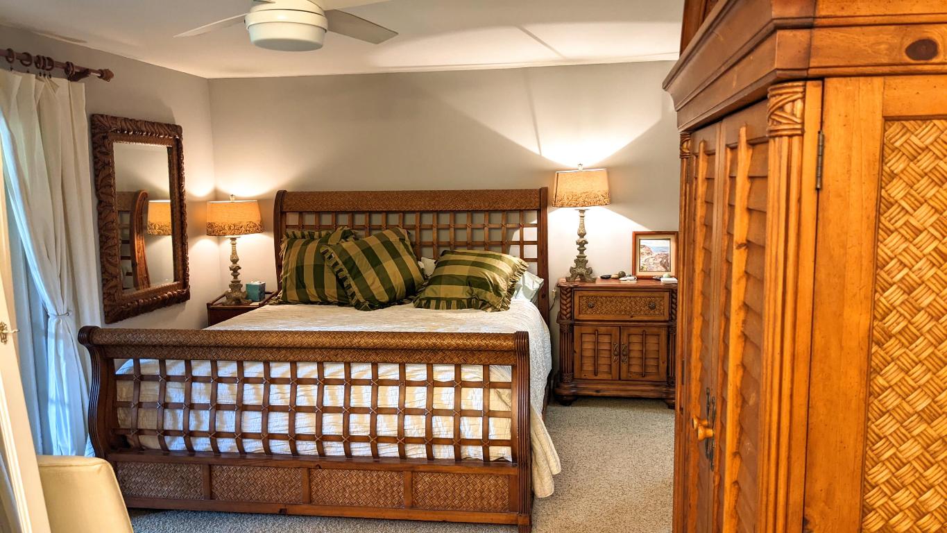 POINTE OVERLOOK CONDO - Residential Lease