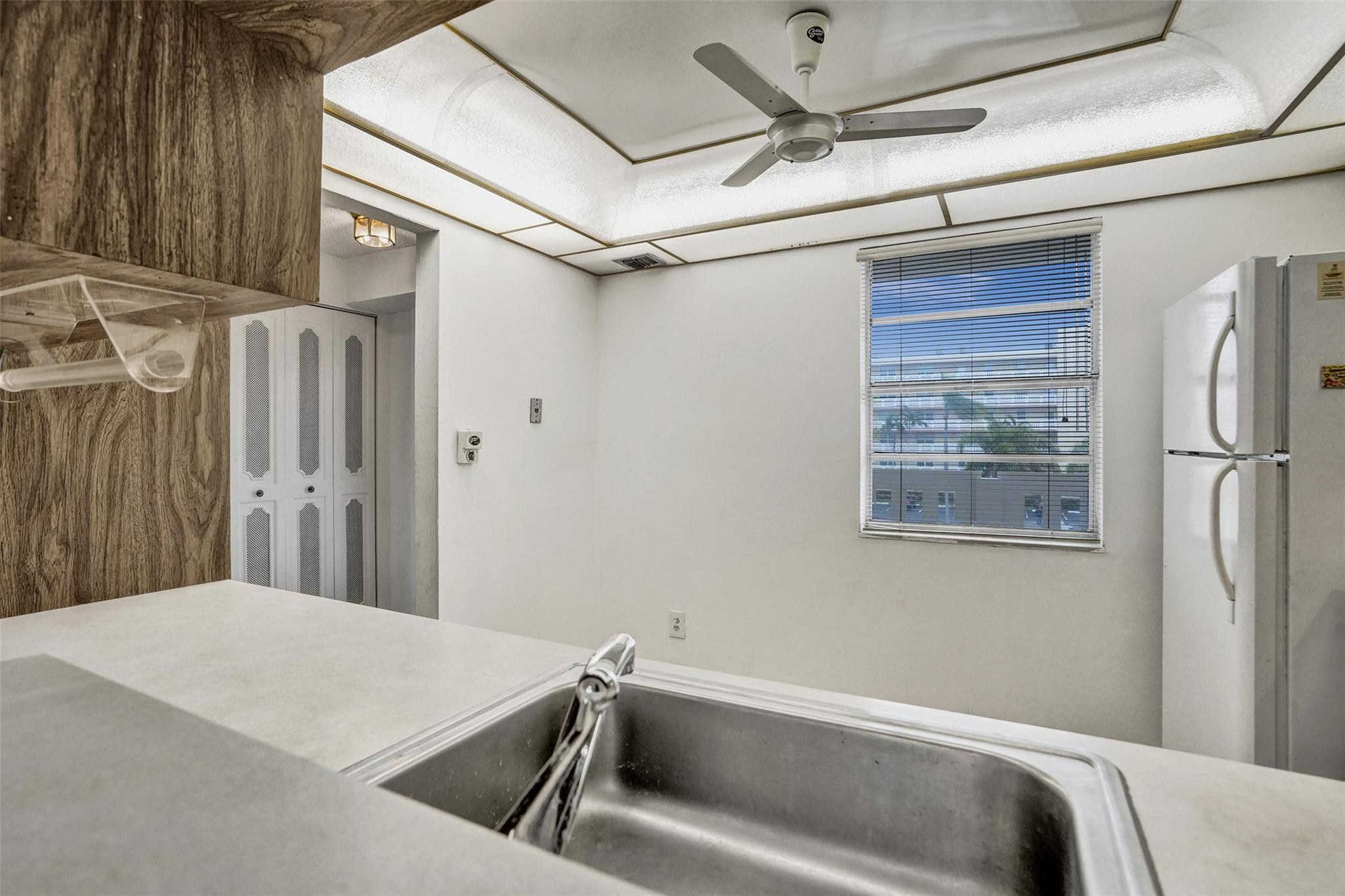 Meadowbrook Lakes - Residential