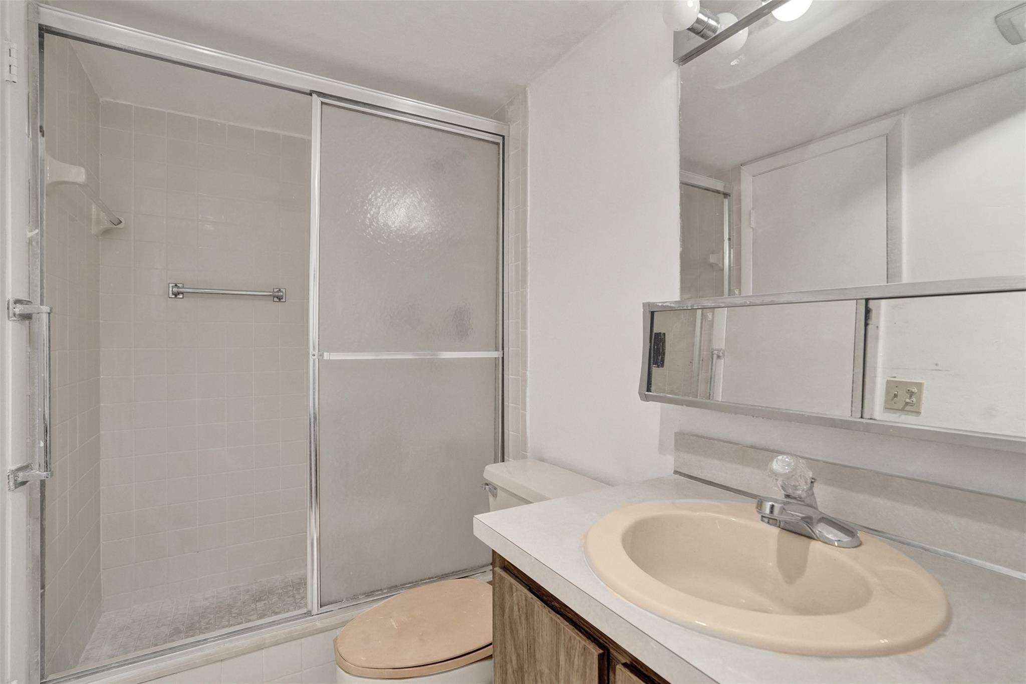 Meadowbrook Lakes - Residential