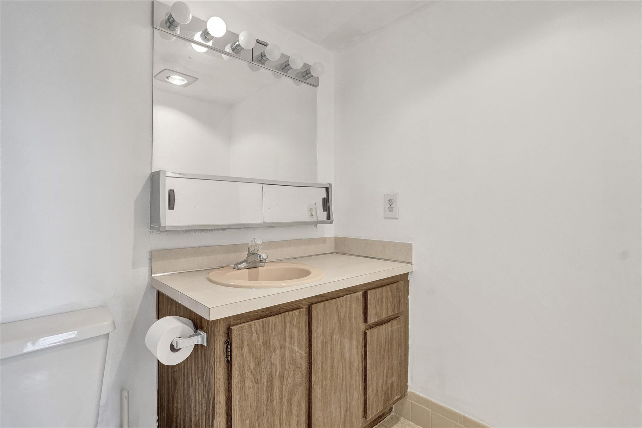 Meadowbrook Lakes - Residential