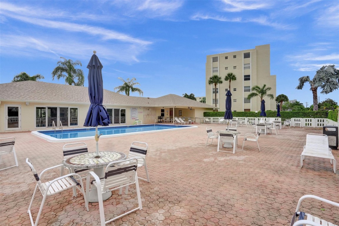 Meadowbrook Lakes - Residential