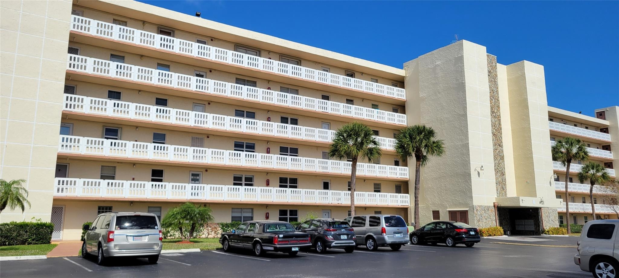 Meadowbrook Lakes - Residential