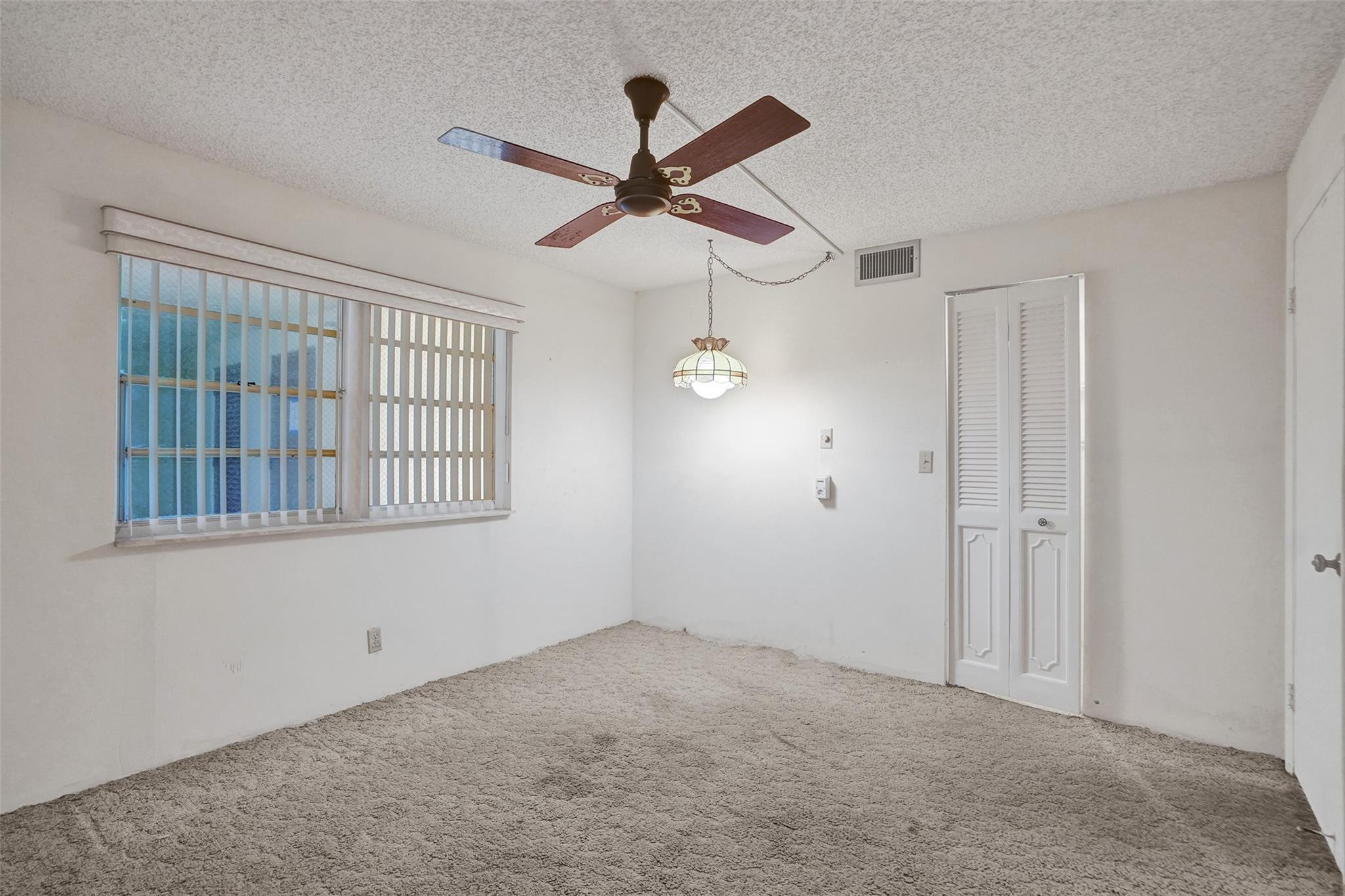 Meadowbrook Lakes - Residential