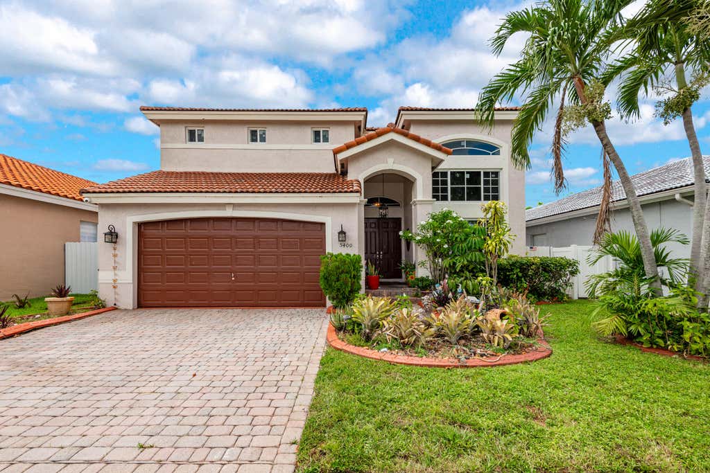 Photo of 5400 SW 131st Terrace, Miramar, FL 33027 (MLS # B26059910)