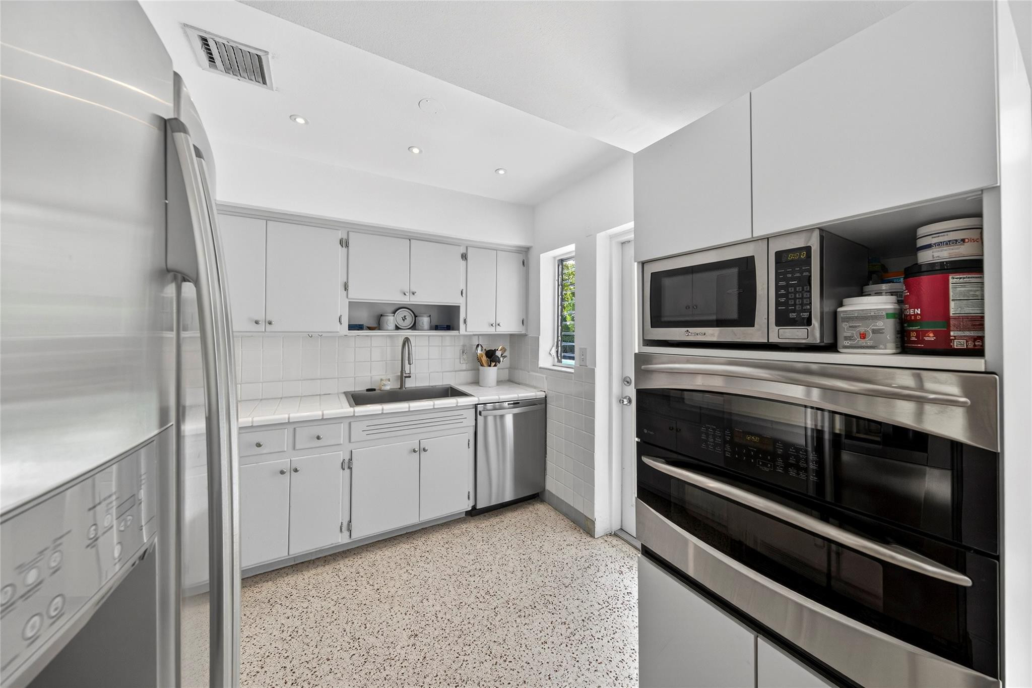 AMADALE - Residential