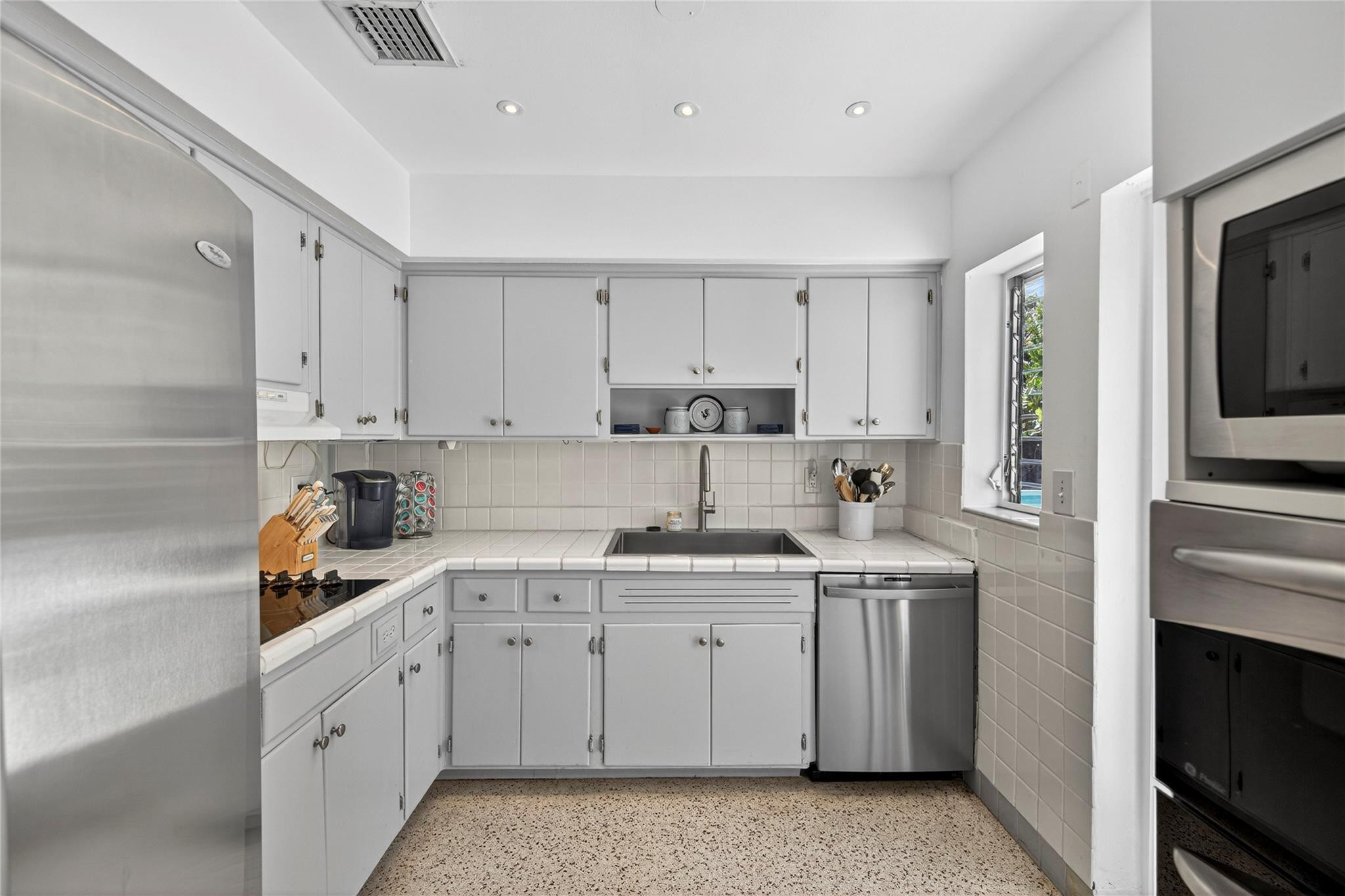 AMADALE - Residential