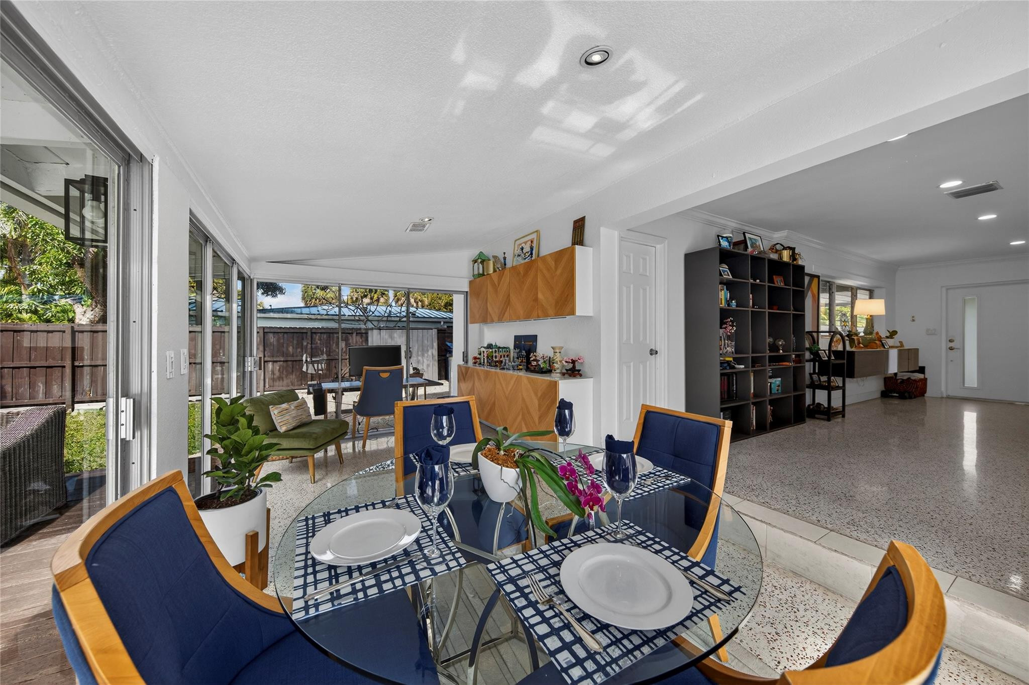 AMADALE - Residential