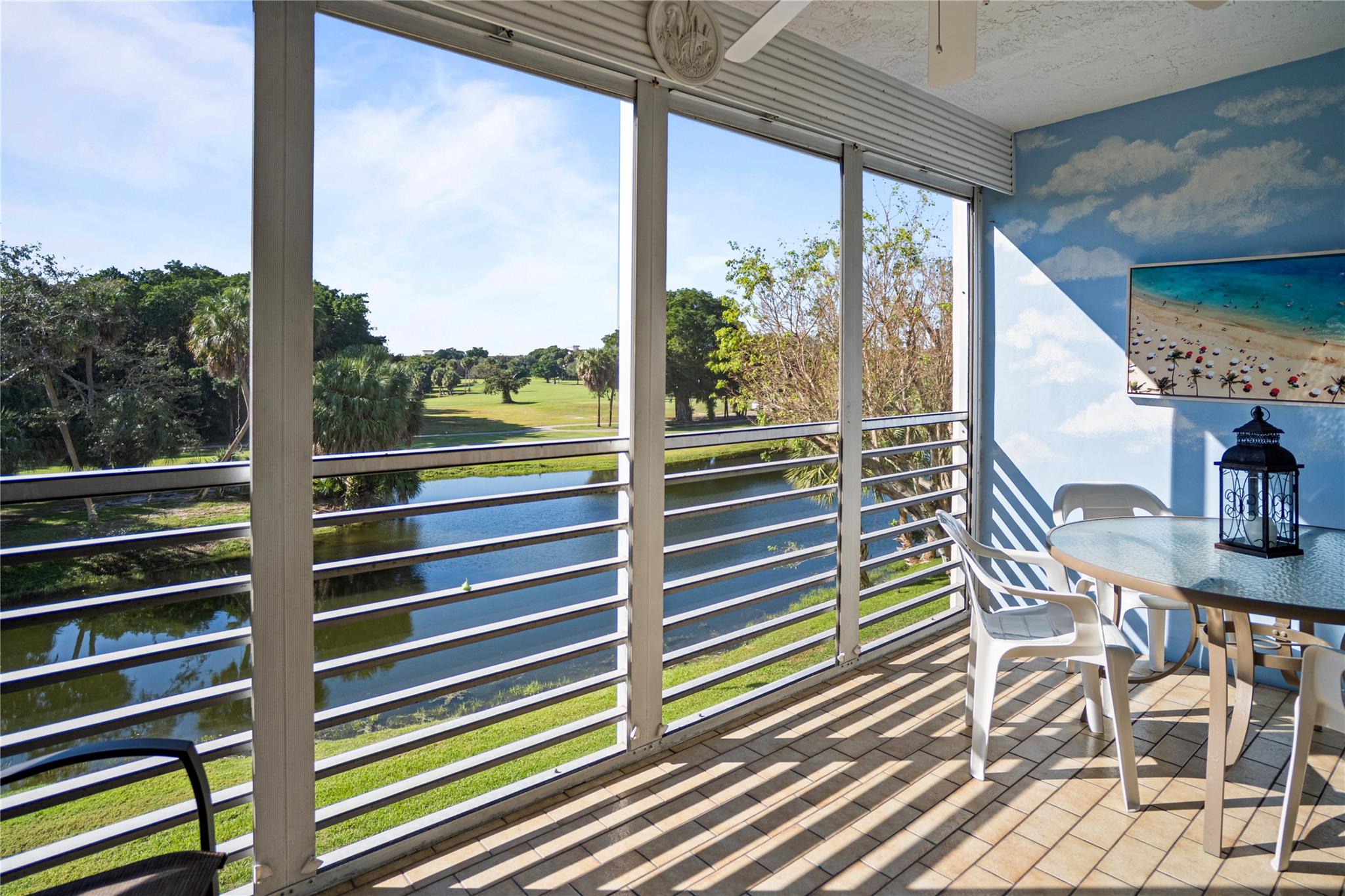 PALM-AIRE COUNTRY CLUB AP - Residential