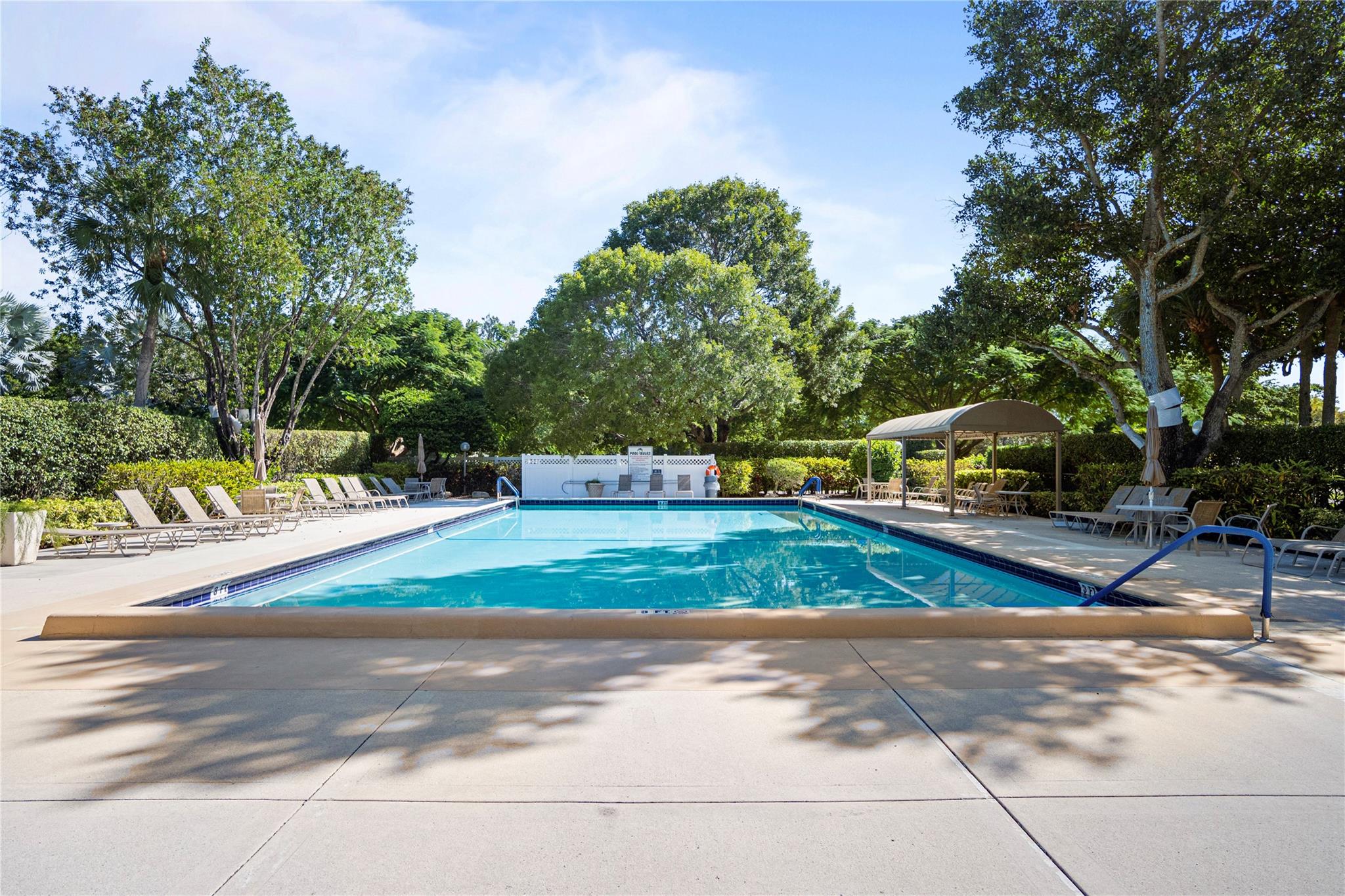 PALM-AIRE COUNTRY CLUB AP - Residential