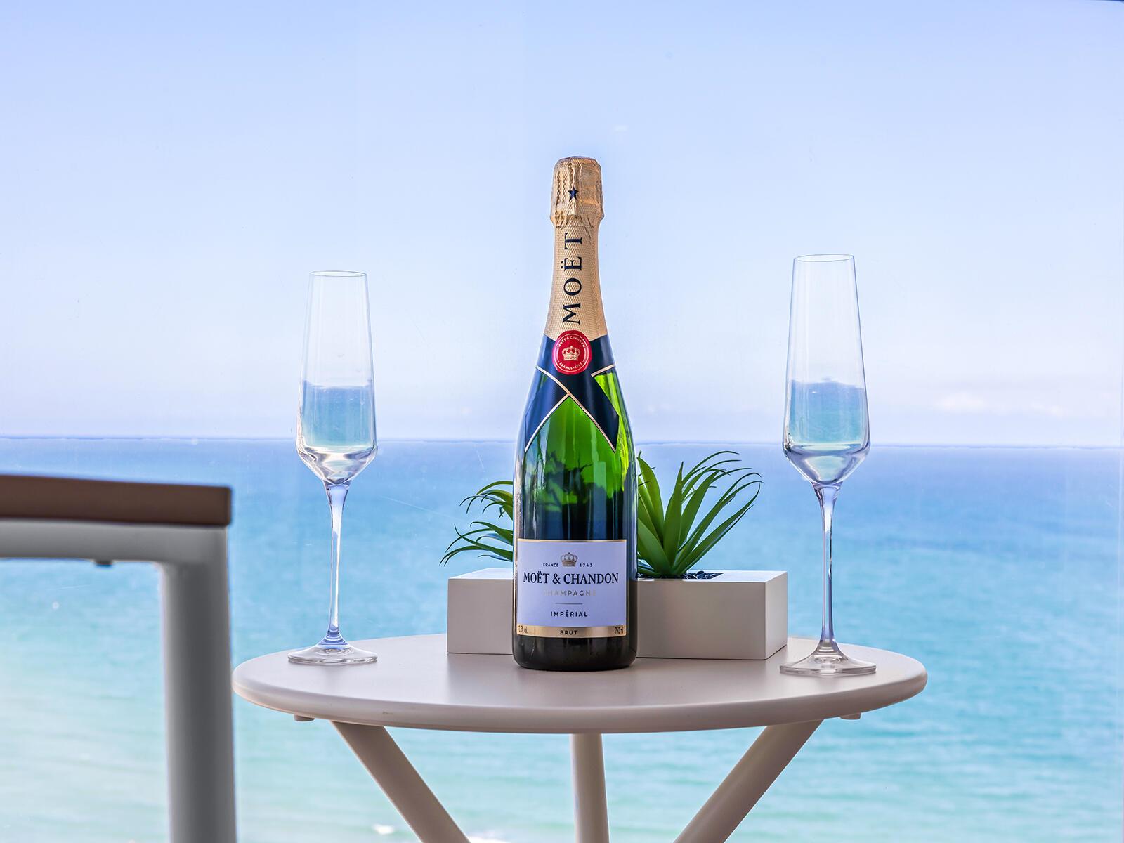 AKOYA CONDO - Residential Lease