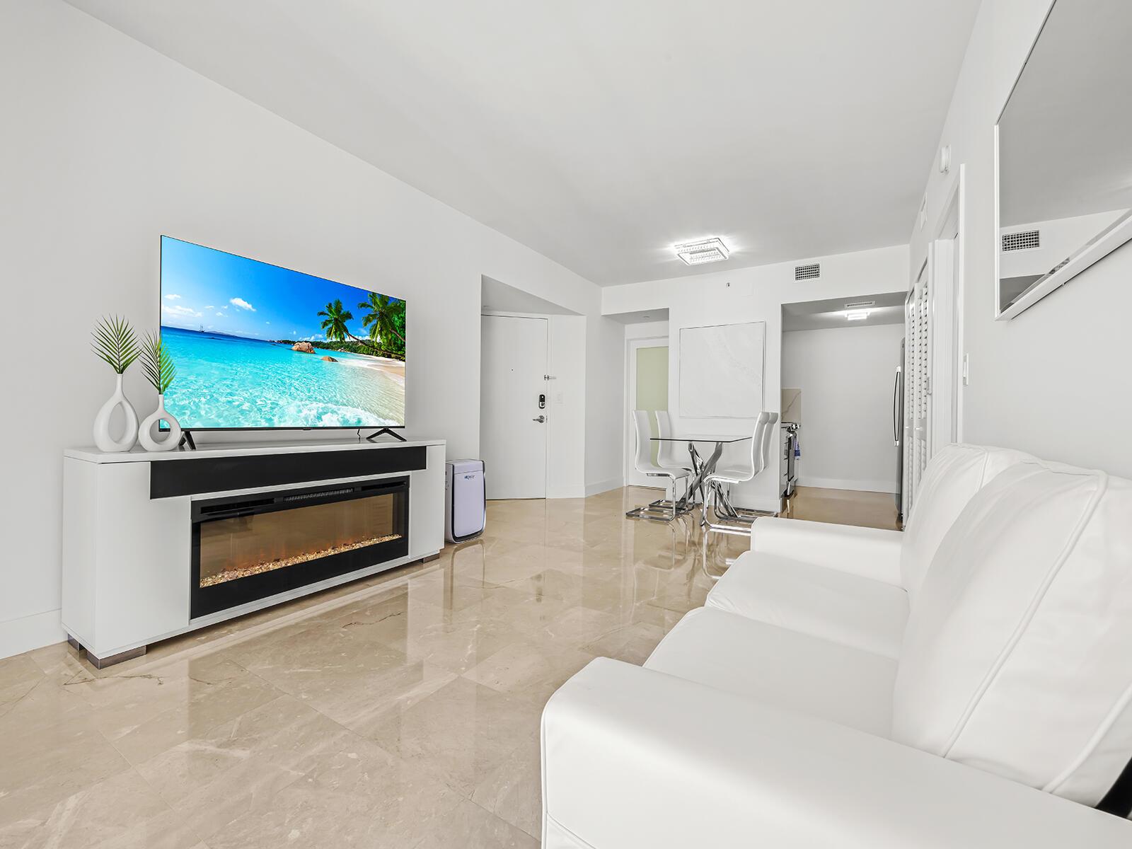 AKOYA CONDO - Residential Lease