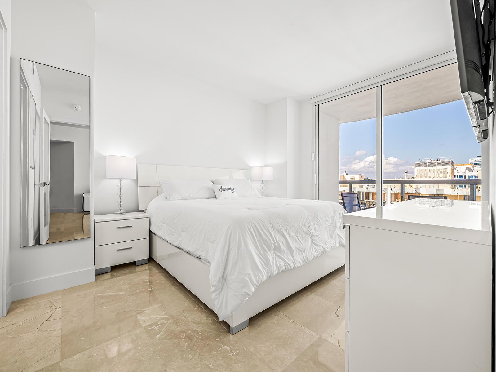 AKOYA CONDO - Residential Lease