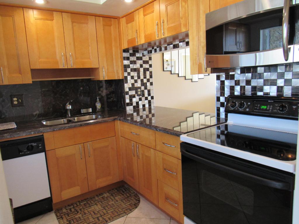 SANDALFOOT - Residential