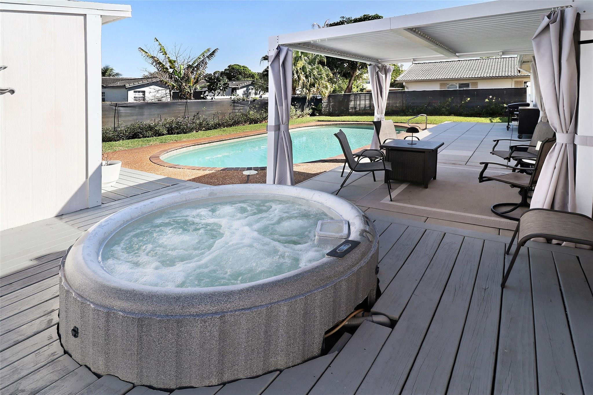 The Windings 70-44 B - Residential