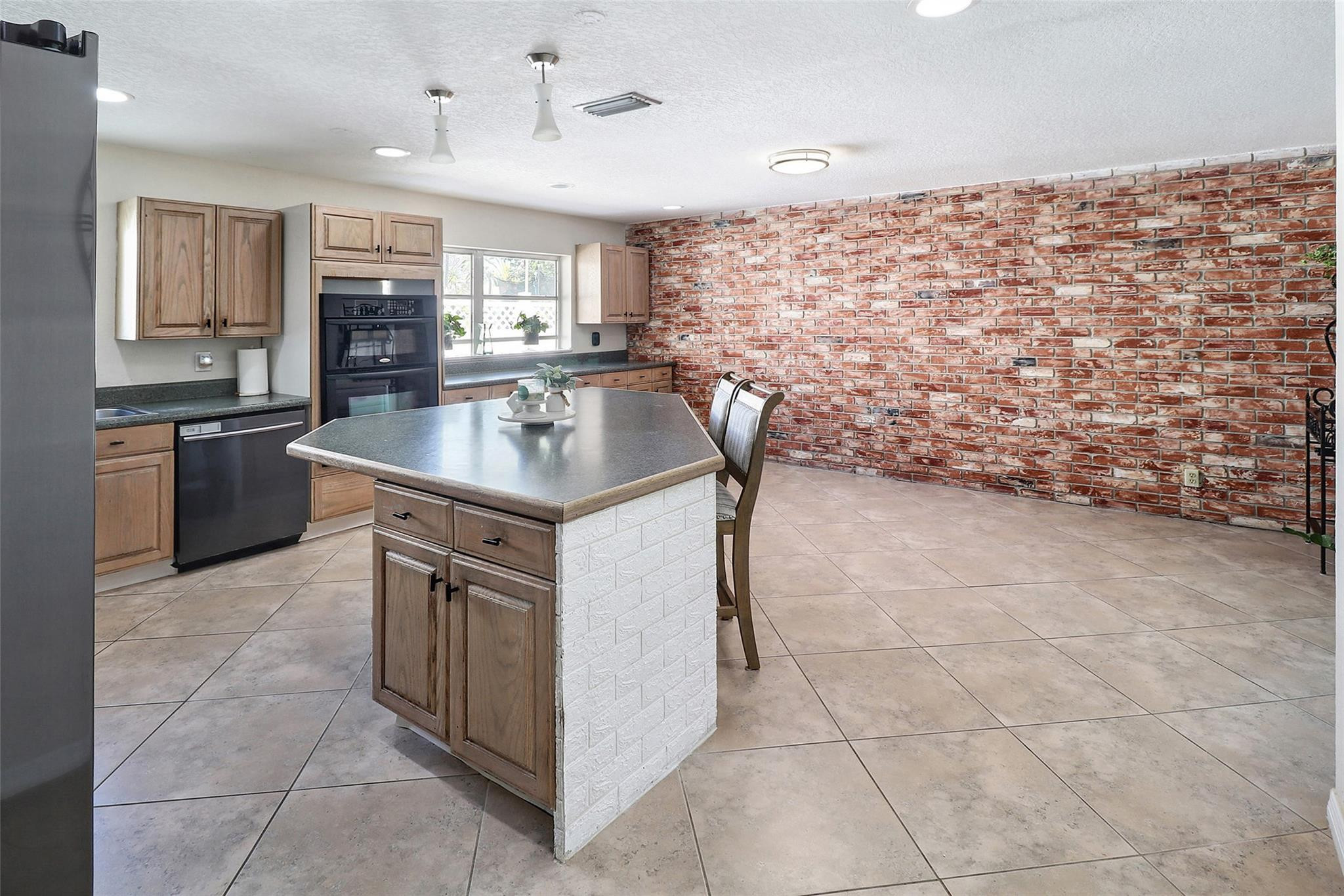 The Windings 70-44 B - Residential