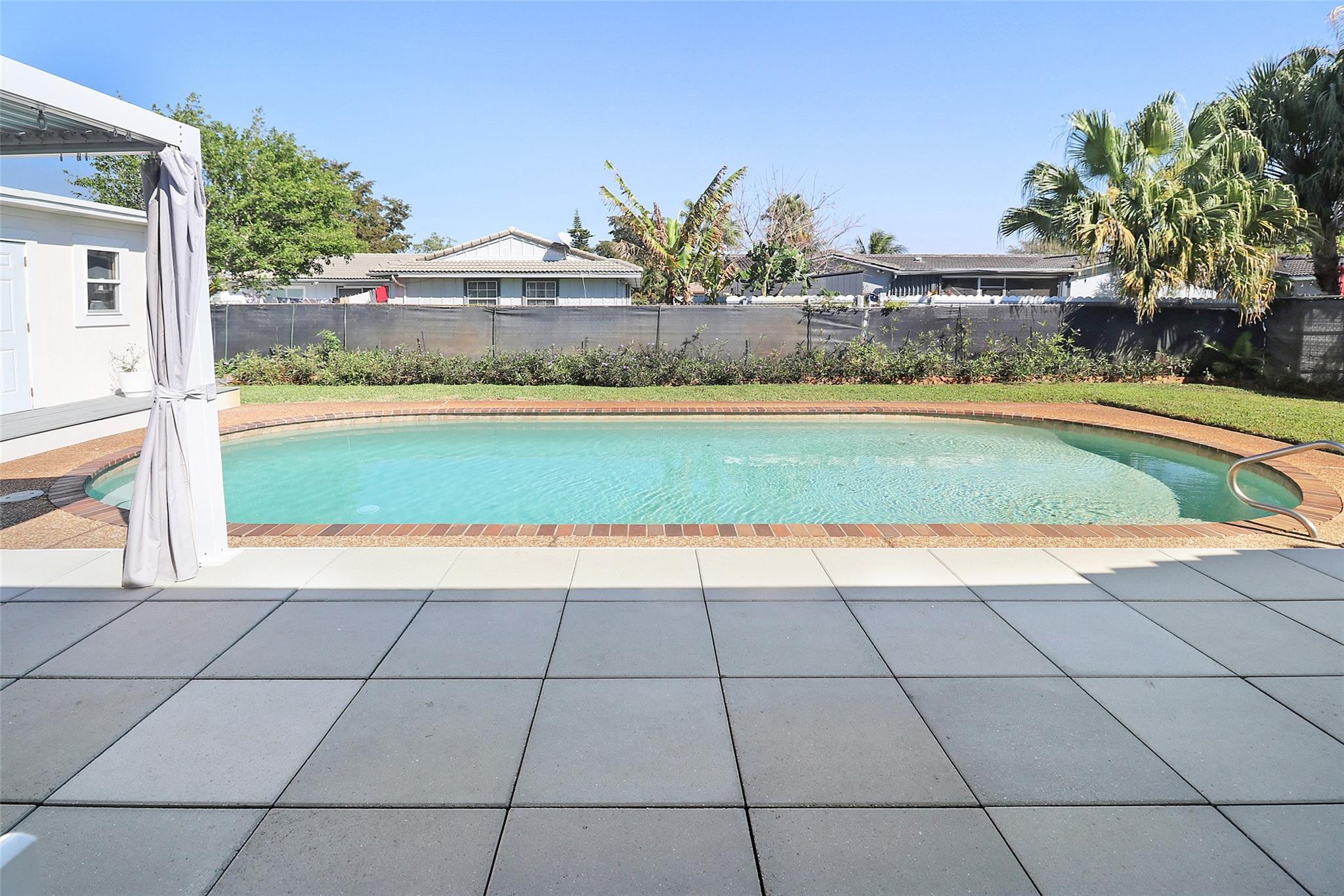 The Windings 70-44 B - Residential