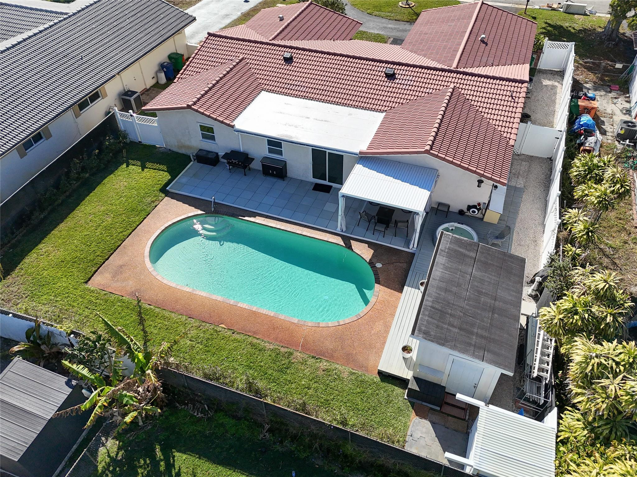 The Windings 70-44 B - Residential