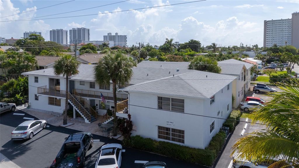 Photo of 1907 NE 4th Street #8, Deerfield Beach, FL 33441 (MLS # F10508559)