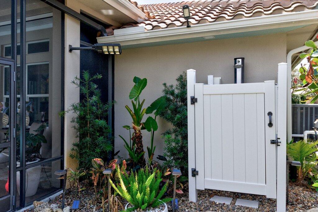 STONEY BROOK FARM - Residential