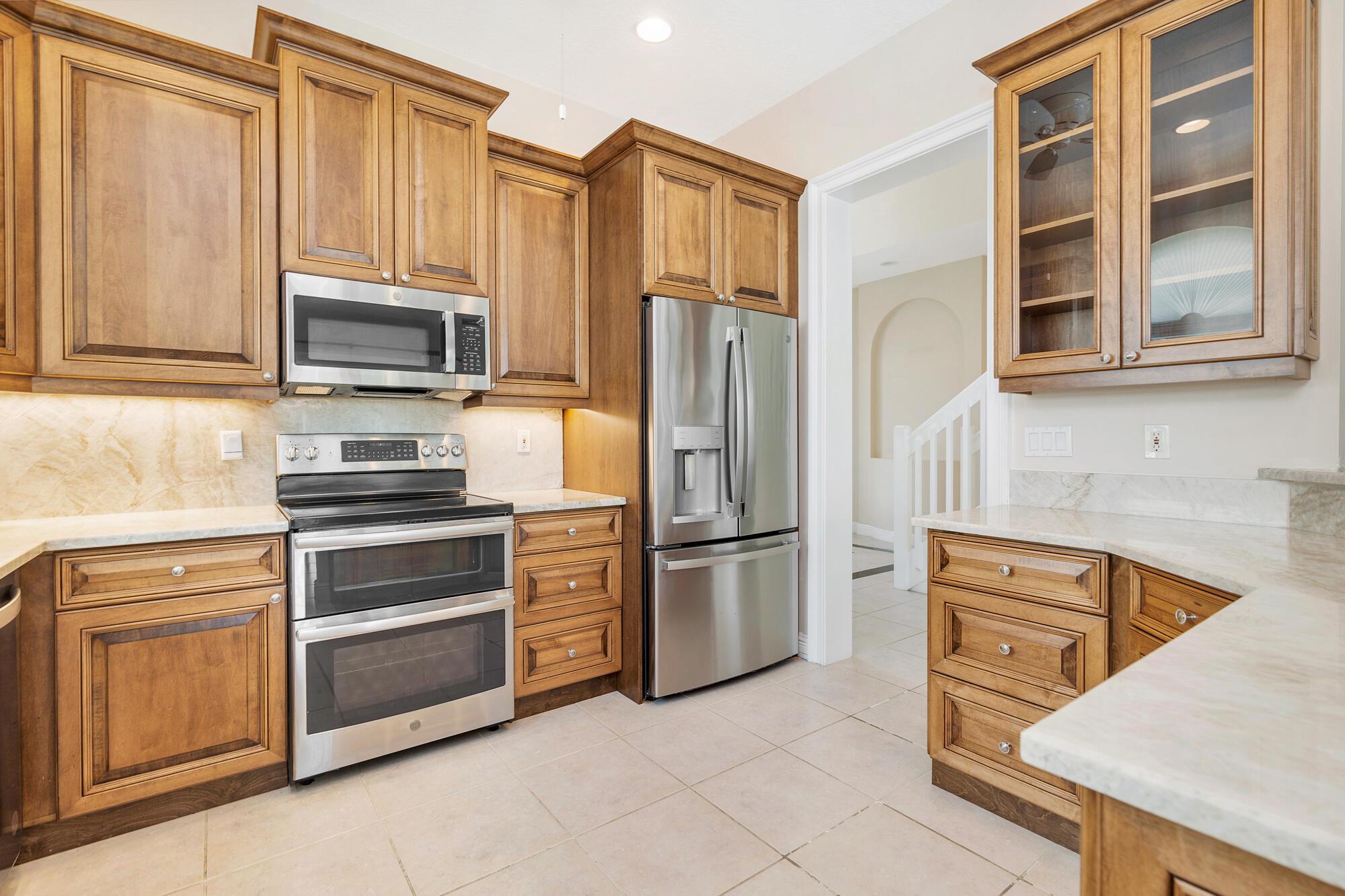 BREAKERS WEST 9 - Residential