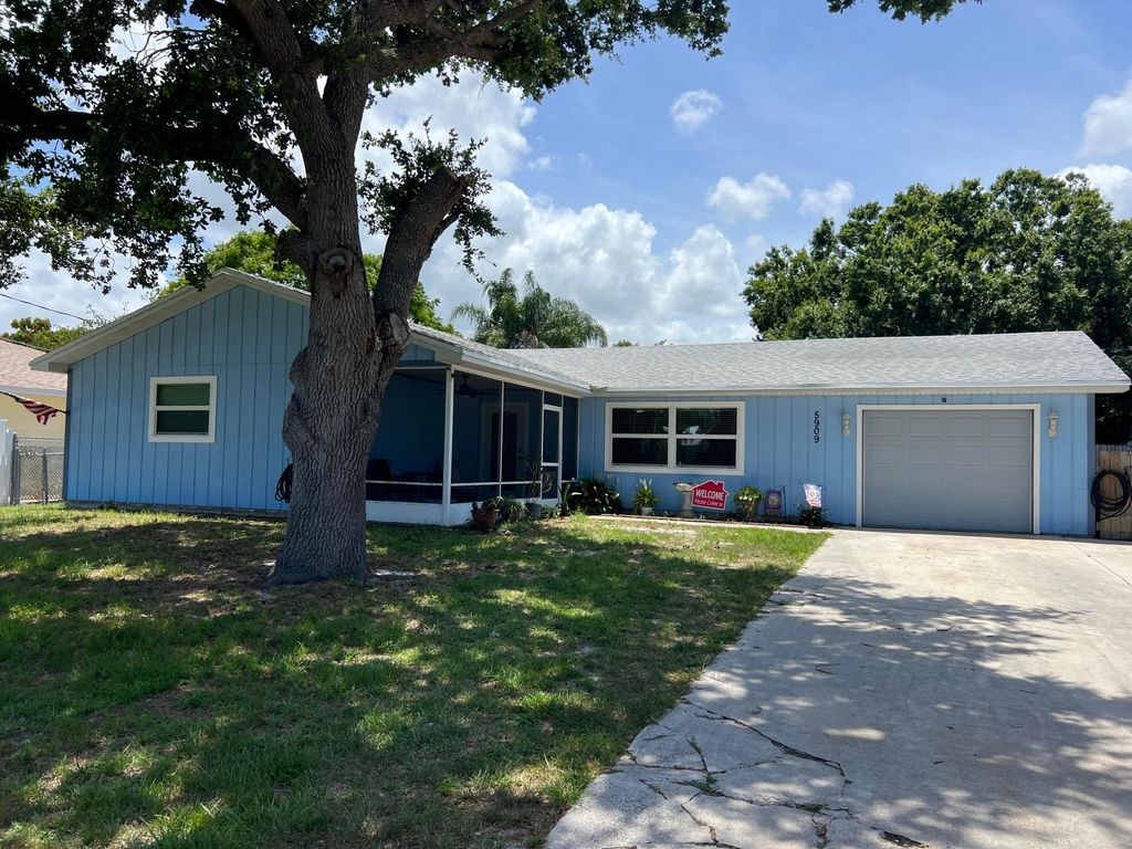 Photo of 5909 Myrtle Drive, Fort Pierce, FL 34982 (MLS # R10976300)