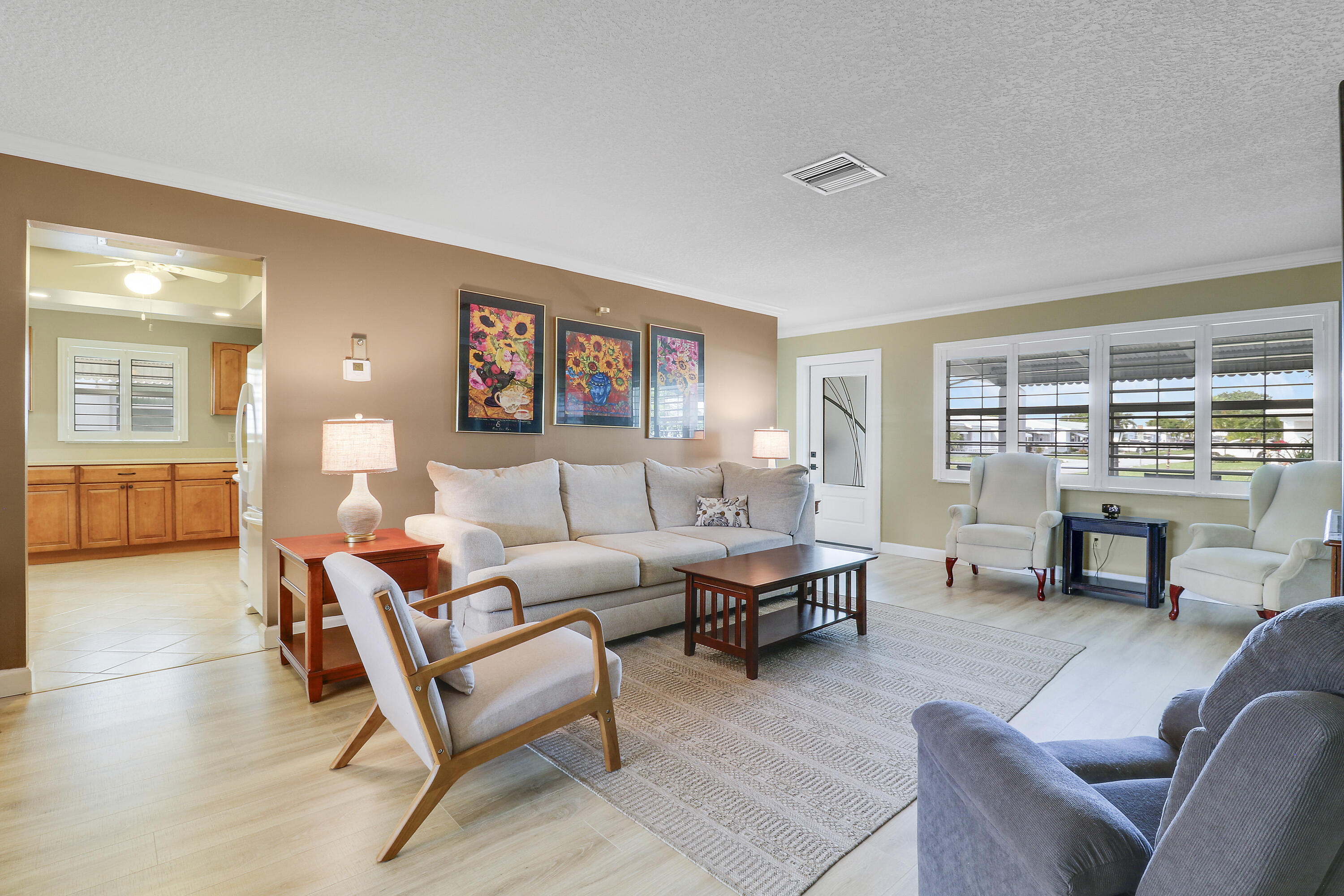 PALM BEACH LEISUREVILLE SEC 2 - Residential