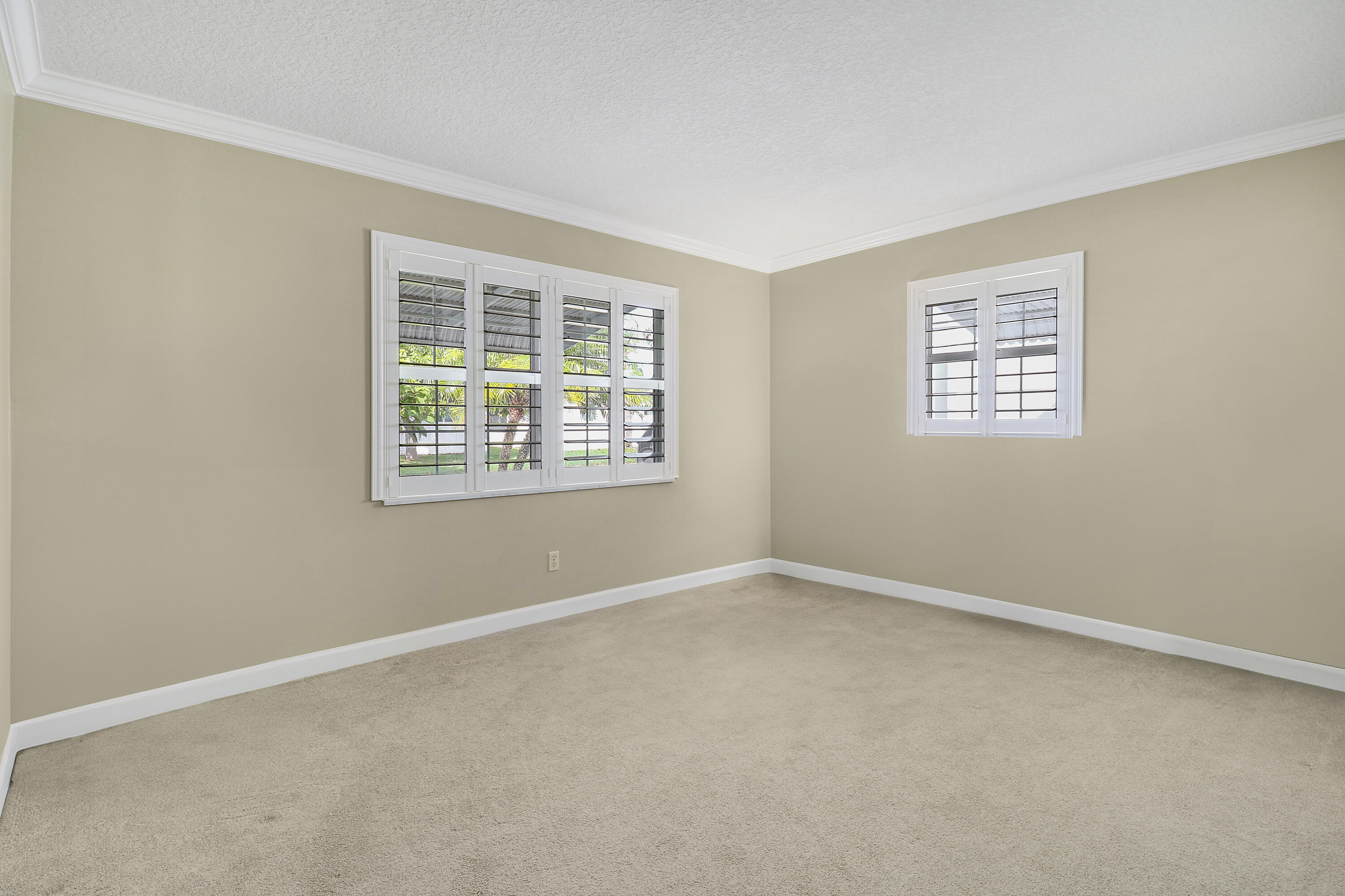 PALM BEACH LEISUREVILLE SEC 2 - Residential